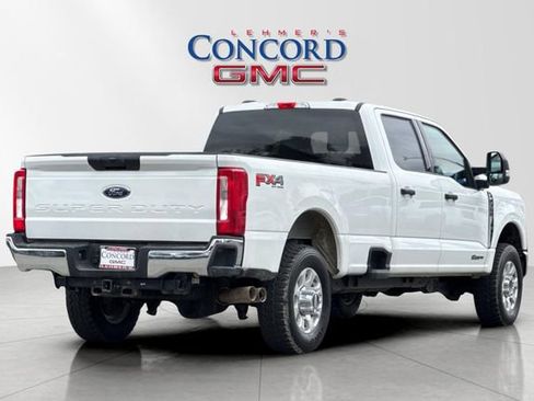 Used 2023 Ford F350 XLT w/ FX4 Off-Road Package AWD/4WD image 4
