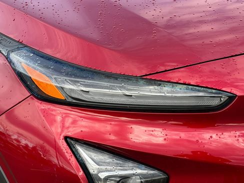 Used 2022 Chevrolet Bolt EUV Premier w/ Sun & Sound Package image 46