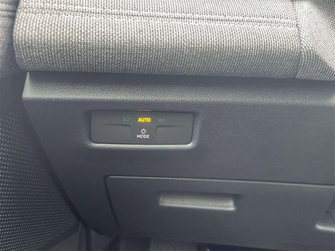 New 2026 Volkswagen Tiguan S image 18