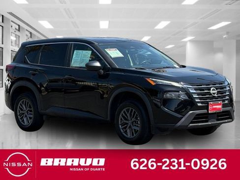 Used 2024 Nissan Rogue S FWD image 1
