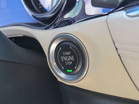 Used 2020 Buick Encore GX Select w/ Experience Buick Package FWD image 34