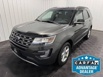 Used 2017 Ford Explorer XLT w/ XLT Technology Feature Bundle