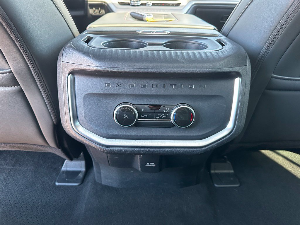 Used 2025 Ford Expedition Active AWD/4WD image 25