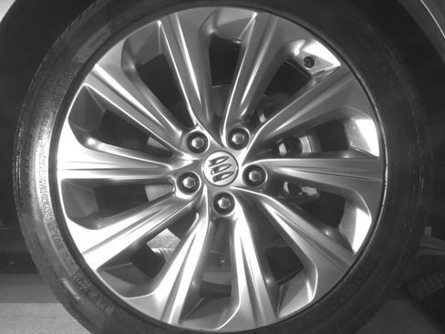 Used 2024 Buick Envista Avenir FWD image 12