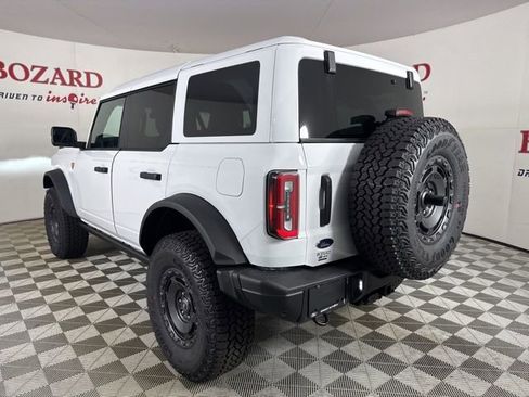 New 2025 Ford Bronco Badlands image 5