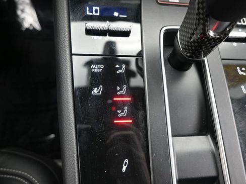 Used 2024 Porsche Macan Turbo AWD/4WD image 29