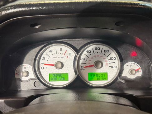 Used 2005 Ford Escape Limited image 13