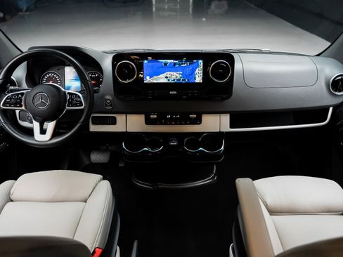 Used 2021 Mercedes-Benz Sprinter 3500 image 52