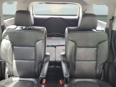 Used 2020 GMC Acadia SLT w/ Premium Package AWD/4WD image 17
