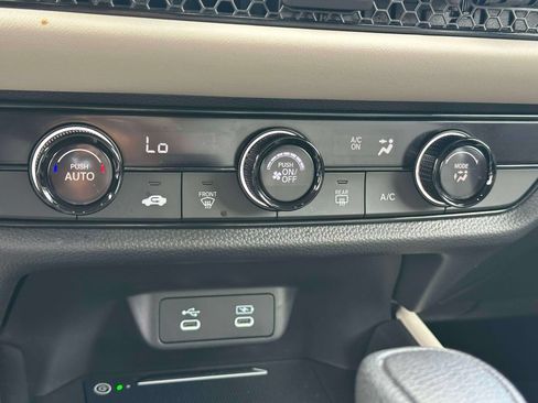 Certified 2026 Honda HR-V LX image 23
