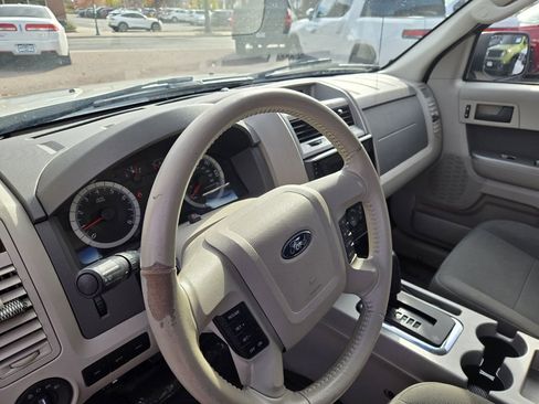 Used 2009 Ford Escape XLT image 16