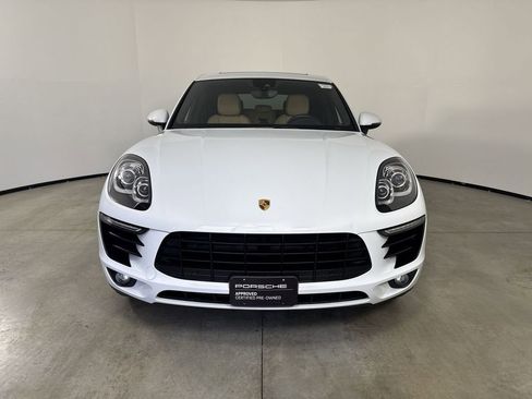 Certified 2018 Porsche Macan image 10