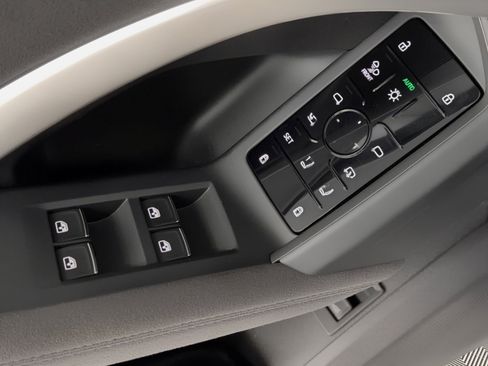 New 2026 Audi SQ5 Premium Plus AWD/4WD image 15