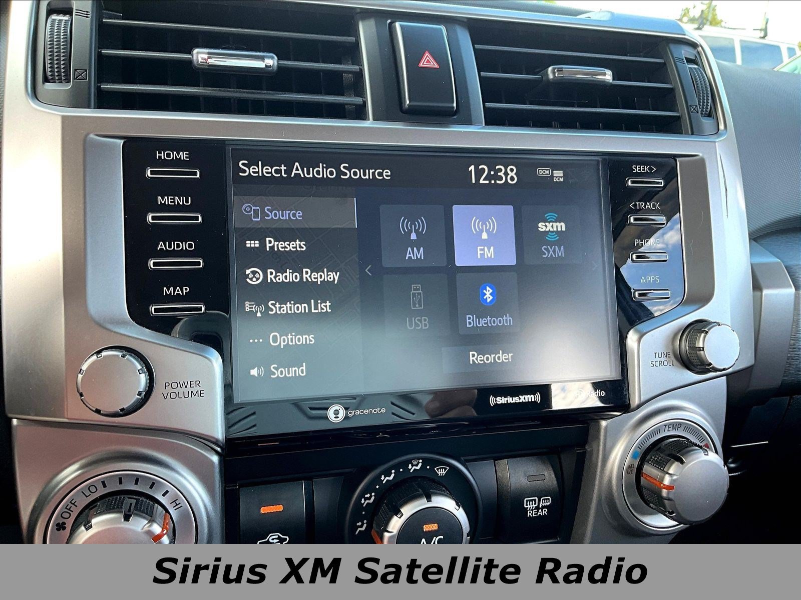 Used 2020 Toyota 4Runner SR5 AWD/4WD image 39