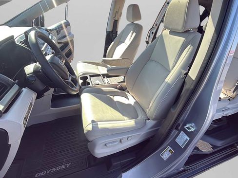 Used 2025 Honda Odyssey EX-L image 33
