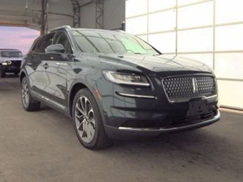 Used 2022 Lincoln Nautilus Reserve w/ Equipment Group 201A AWD/4WD image 4