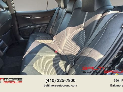 Used 2018 Toyota Camry SE FWD image 25