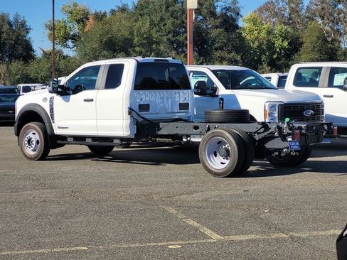 New 2025 Ford F550 4x4 SuperCab Super Duty image 11