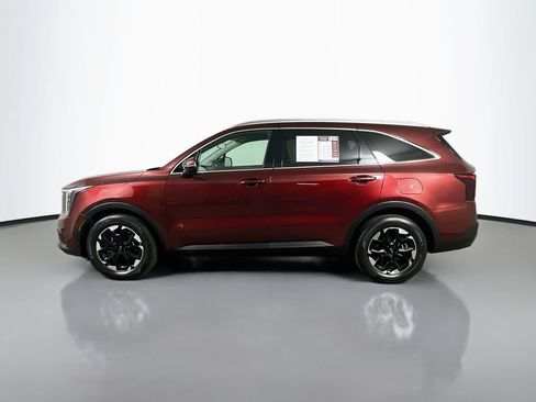 Used 2024 Kia Sorento S FWD image 5
