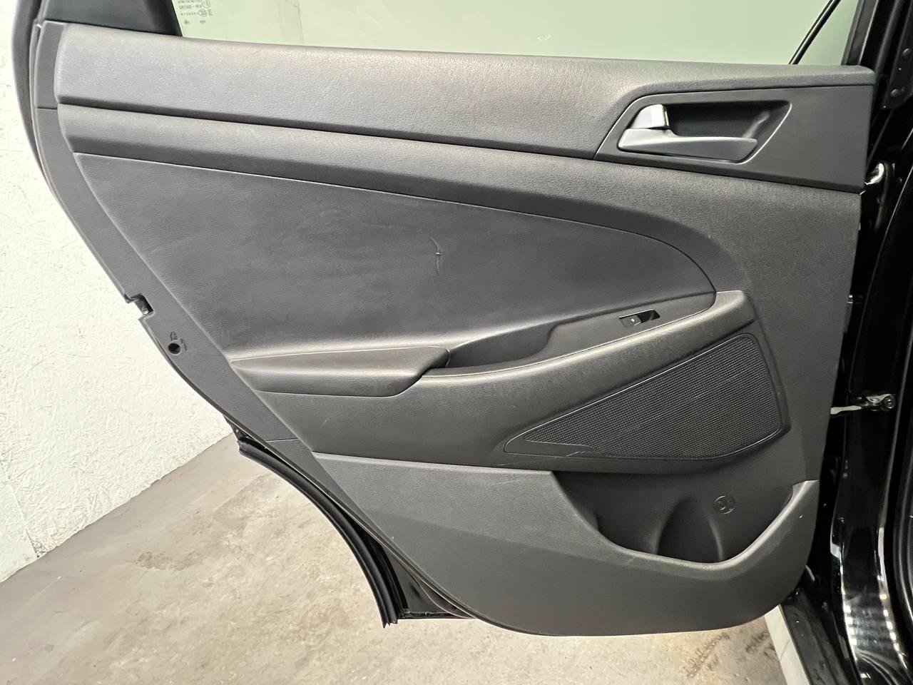 Used 2017 Hyundai Tucson Sport AWD/4WD image 9