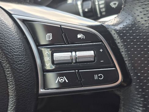 Used 2022 Kia Forte GT-Line FWD image 12