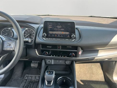 Used 2023 Nissan Rogue SV AWD/4WD image 14
