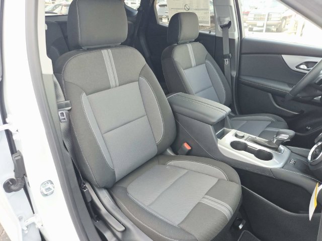 New 2026 Chevrolet Blazer LT w/ Convenience Package AWD/4WD image 15
