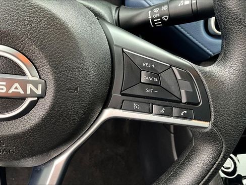 Used 2025 Nissan Versa SV FWD image 13
