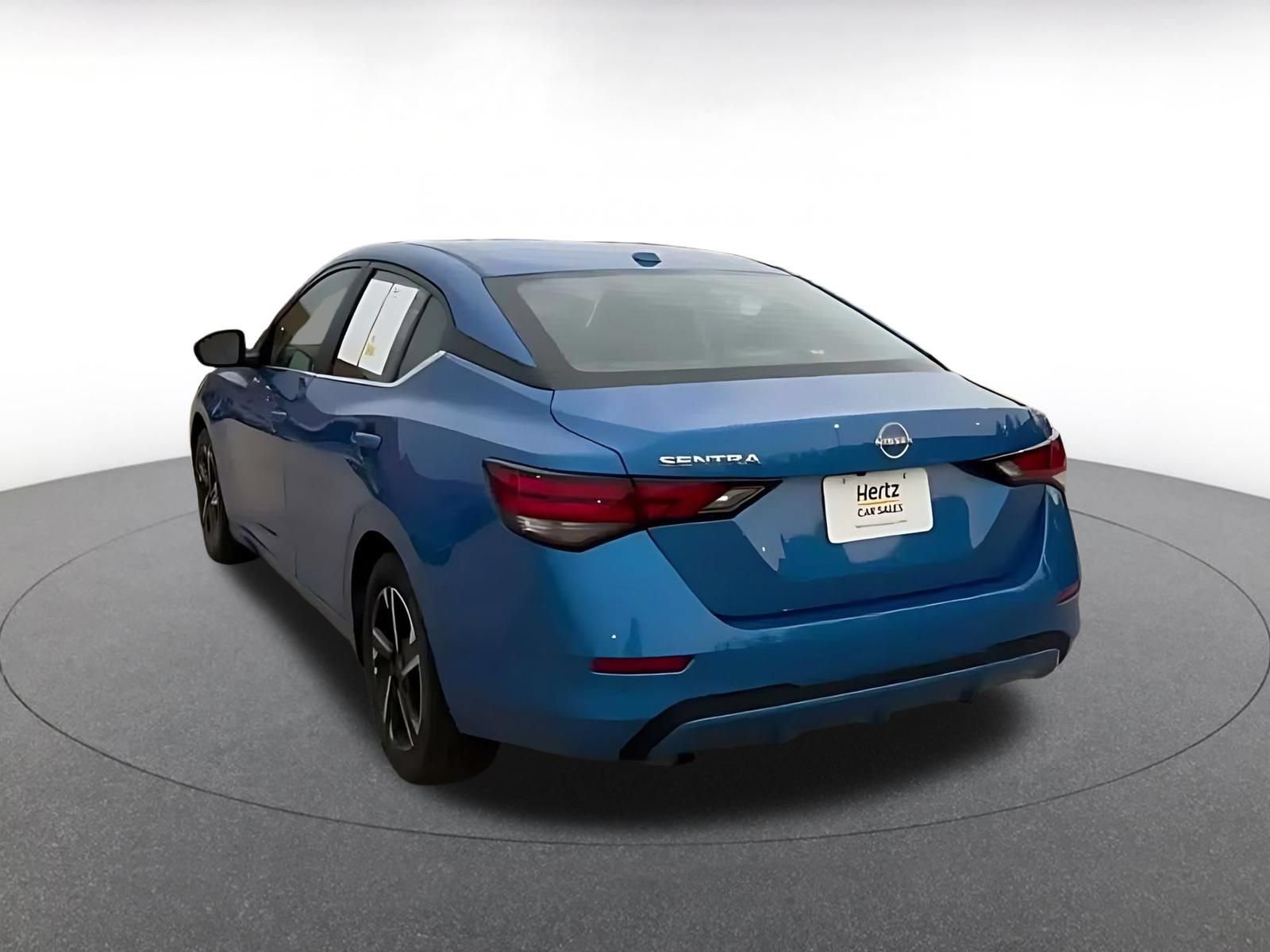 Used 2025 Nissan Sentra SV FWD image 10