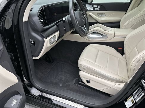 Used 2020 Mercedes-Benz GLE 350 4MATIC image 11