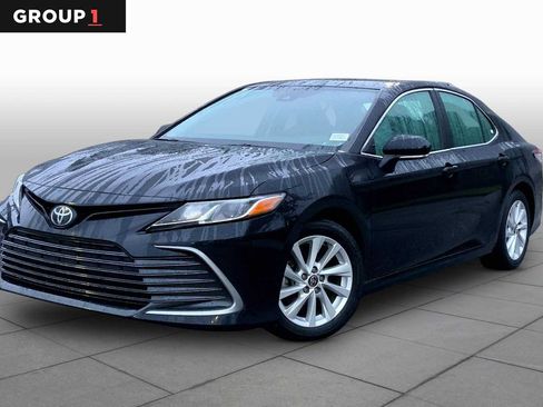 Used 2024 Toyota Camry LE FWD image 1