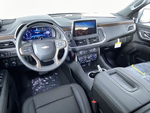 Certified 2024 Chevrolet Suburban High Country w/ Advanced Technology Package image 2