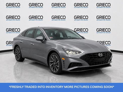 Used 2022 Hyundai Sonata Limited w/ Preferred Accessory Package FWD image 1