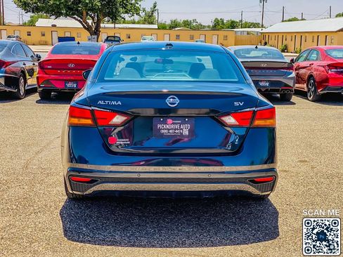 Used 2022 Nissan Altima 2.5 SV FWD image 7