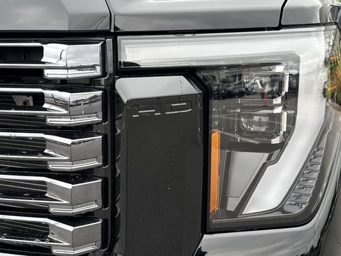 Used 2026 GMC Sierra 3500 Denali Ultimate AWD/4WD image 6