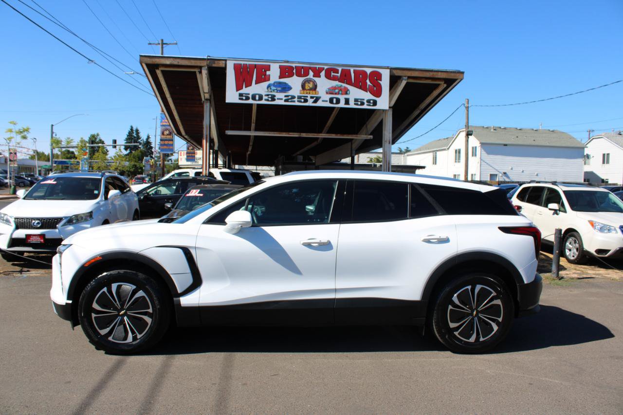 Used 2024 Chevrolet Blazer EV LT AWD/4WD image 3