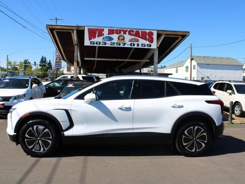 Used 2024 Chevrolet Blazer EV LT AWD/4WD image 3