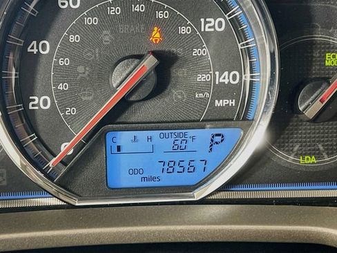 Used 2014 Toyota RAV4 Limited w/ Technology Package FWD image 12