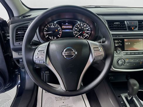 Used 2016 Nissan Altima 2.5 S w/ Power Driver Seat Package FWD image 12