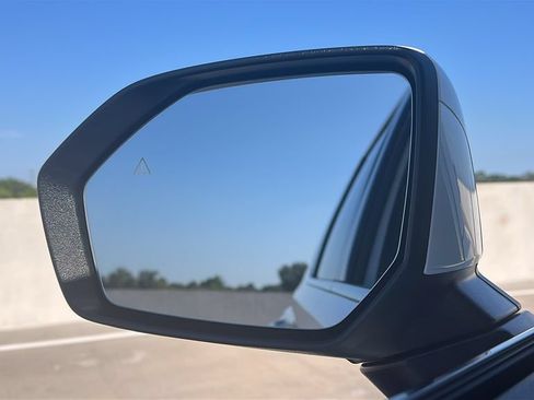 Used 2025 Hyundai Palisade SEL FWD image 18
