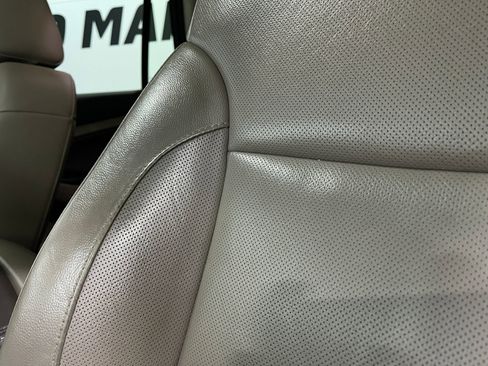 Used 2019 Chevrolet Tahoe Premier image 18