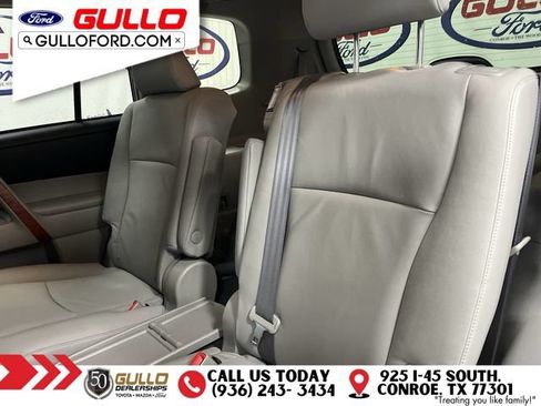 Used 2009 Toyota Highlander Limited w/ Extra Value Pkg 8 FWD image 13