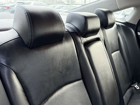 Used 2018 Honda Civic EX-L image 28