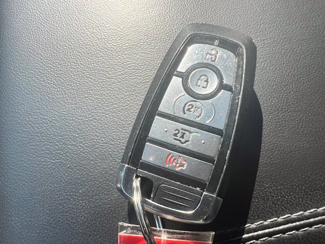 Used 2023 Ford Explorer XLT w/ Equipment Group 202A AWD/4WD image 26