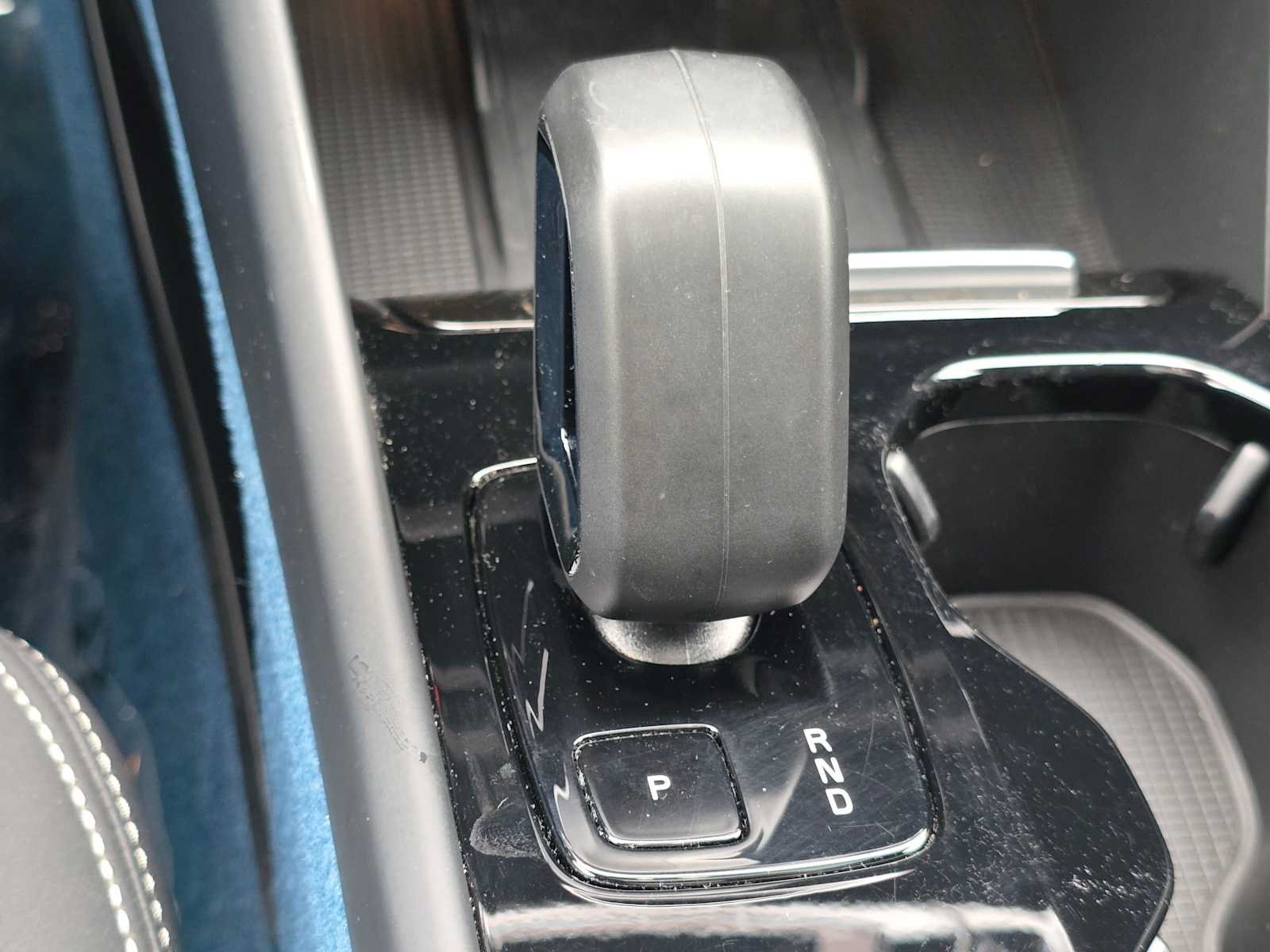 Certified 2023 Volvo XC40 Recharge Ultimate w/ Protection Package Premier AWD/4WD image 31