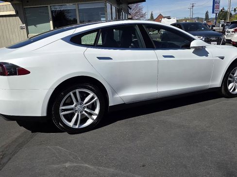 Used 2016 Tesla Model S 90D image 7