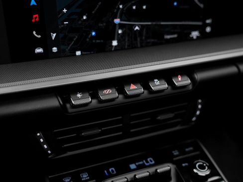 Used 2025 Porsche 911 Carrera image 36