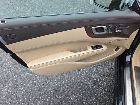 Used 2013 Mercedes-Benz SL 550 image 12