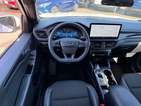 Certified 2023 Ford Escape ST-Line Select w/ Tech Pack #2 AWD/4WD image 6