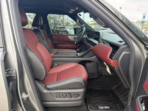 Certified 2025 INFINITI QX80 Autograph w/ Autograph Exterior Package image 14